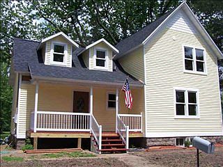 2nd image of 801 E 3rd St