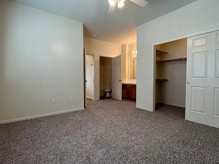 717 Meadow Grove Ct #D — Photo 10