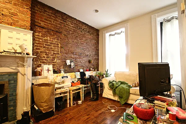 Rented by Rental Solutions Inc | media 1