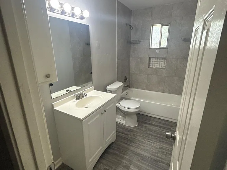 8807 Barton St — Photo 9
