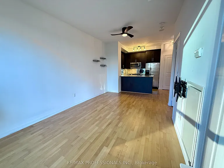 628 Fleet St #522 — Photo 9