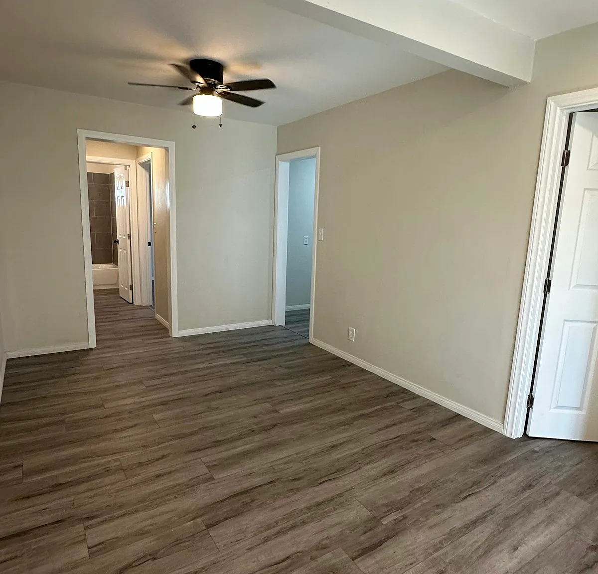 1101 Daisy Avenue, Unit 2 — Photo 2