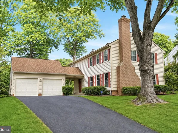 12417 Goldfinch Ct, Potomac, MD 20854