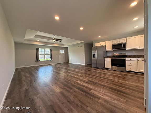 4th image of 1900 Whitfield Ln