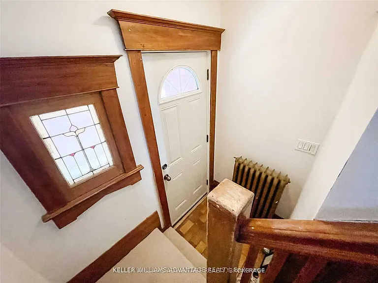 98 Woodycrest Ave #UPPER — Photo 4