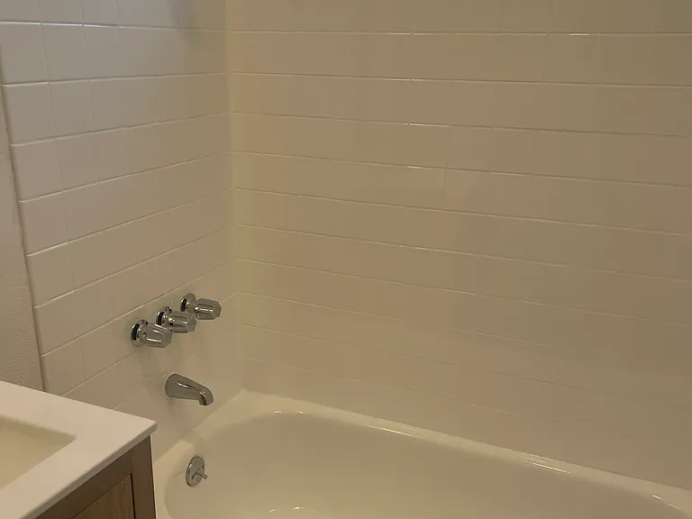 10010 Anzac Ave #2 — Photo 18