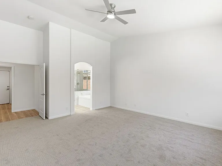 10606 Zingali Ct — Photo 22