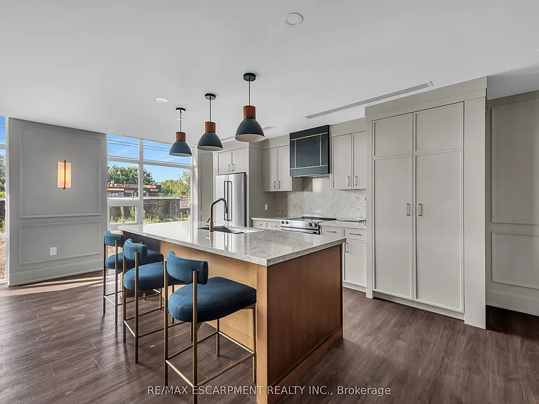 460 Dundas St E #522 — Photo 44