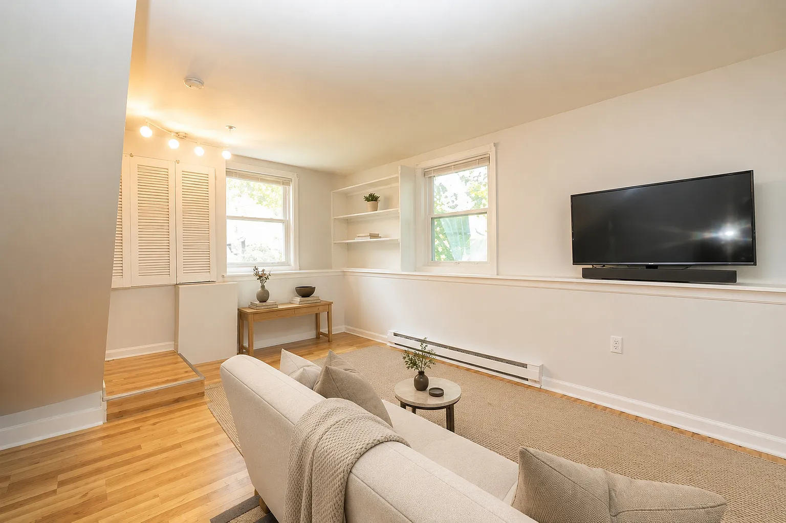 2 bed, 969 sqft, $3,000 — Photo 1