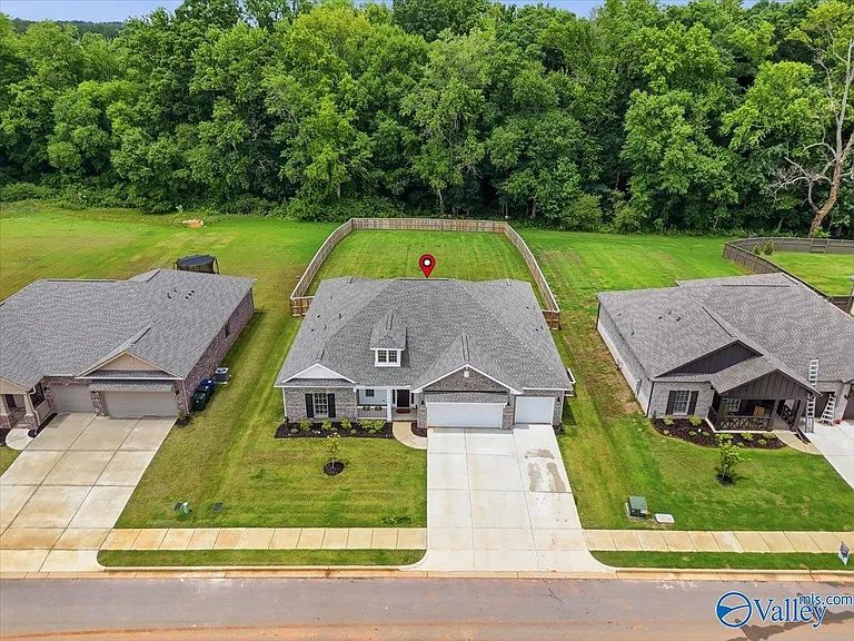 168 Clift Creek Dr — Photo 48