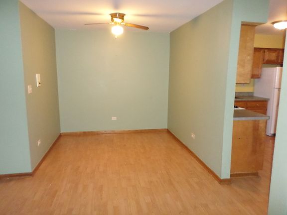 4th image of 2230 Breezewood Ter APT 14