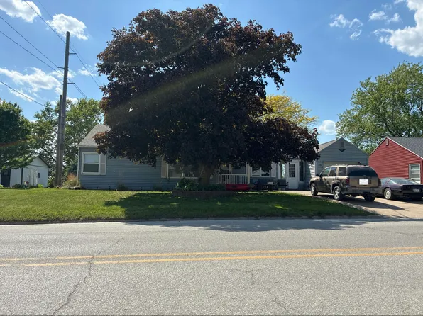 202 S Brooks St, Lenox, IA 50851