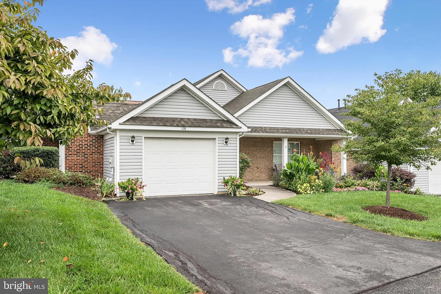 108 Ridgecrest Ct photo 1