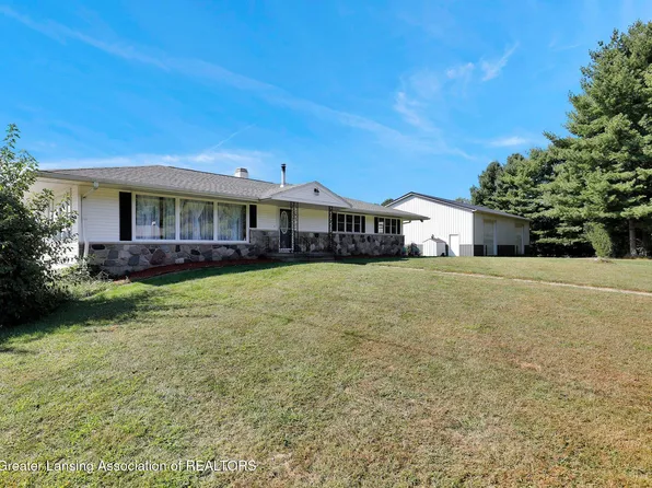 3031 W Berry Rd, Rives Junction, MI 49277