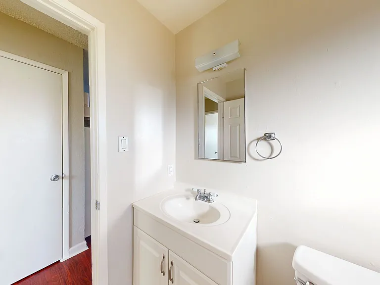 922 Carlson Blvd — Photo 13