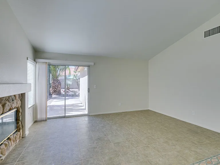 307 Cavalla St — Photo 5