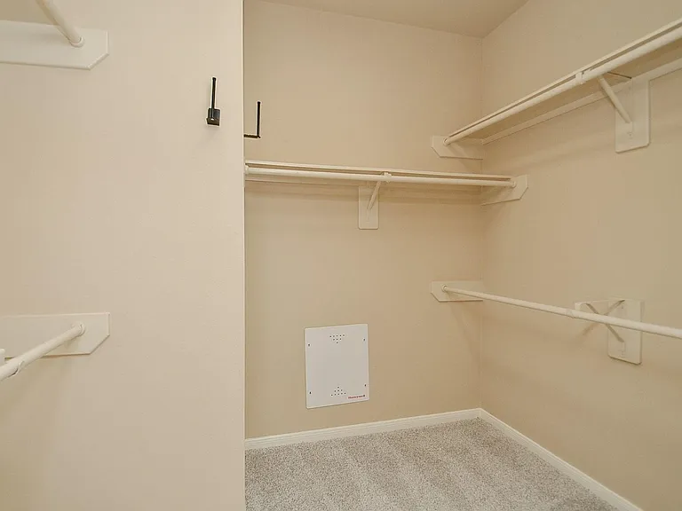 3307 Home Point Dr — Photo 23
