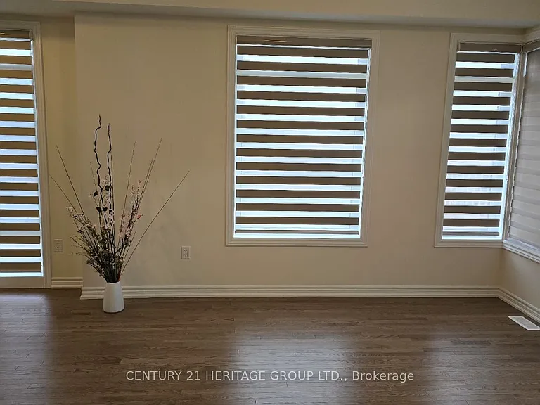 4 Singhampton Rd — Photo 10