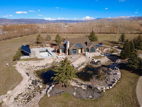 3rd image of 2795 W Eiger Dr