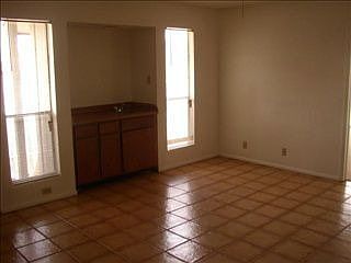 2nd image of 900 Chisholm Trail Cv