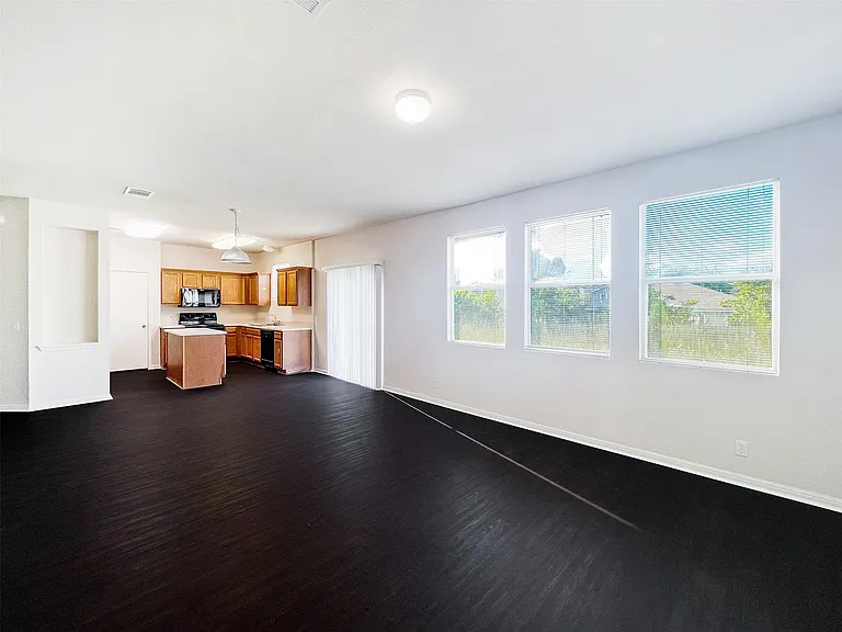 4712 Lake Champlain Ln — Photo 4
