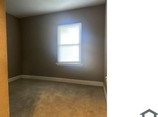 6737 Kenwood Dr, Saint Louis, MO 63121