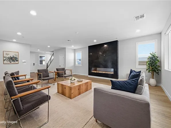 10385 Wedgedale Ave, Las Vegas, NV 89166