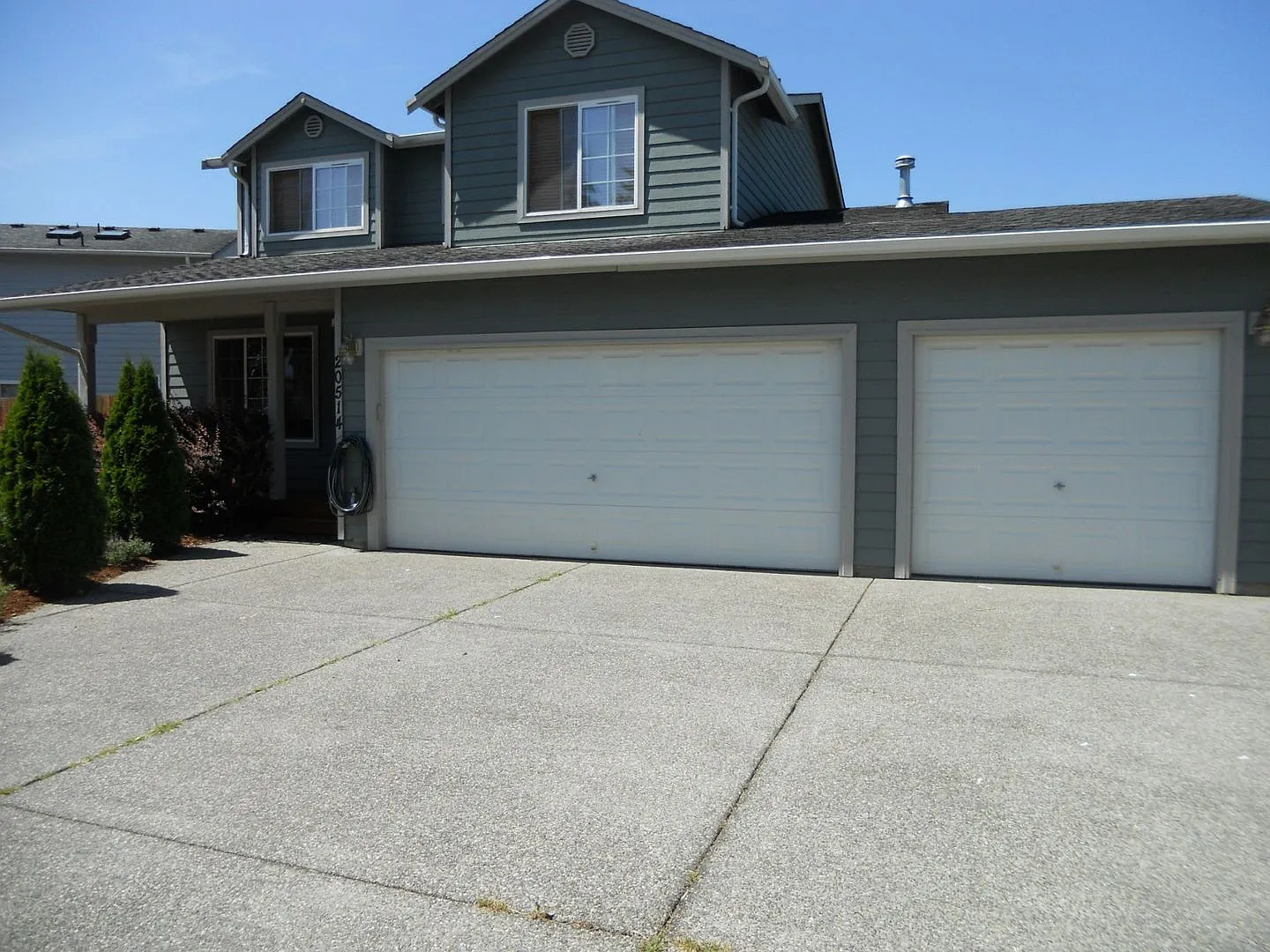 Charming Arlington Home with Spacious 3-Car Garage — Photo 2