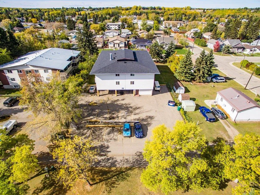 Conveniently located Downtown Red Deer (RP066) — Photo 3