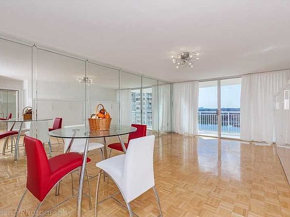 5th image of 18081 Biscayne Blvd #9034