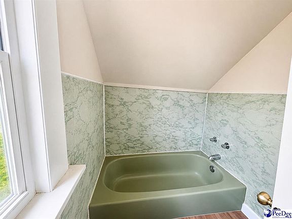 2nd image of 304 D Ave