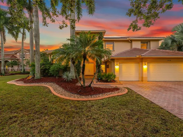 1018 Waterside Cir, Weston, FL 33327