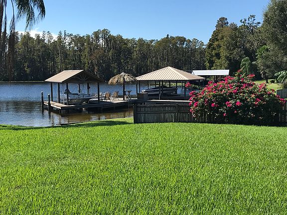 5th image of 3125 Lake Saxon Dr