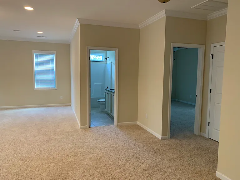 1641 Holly Creek Ln — Photo 28