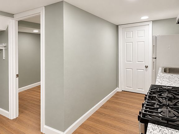 5th image of 3709 Old York Rd #Basement