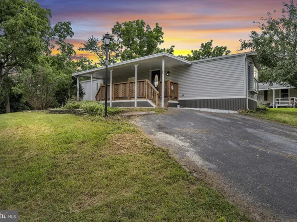 55 Meadowview Dr Lot 55, Dover, PA 17315