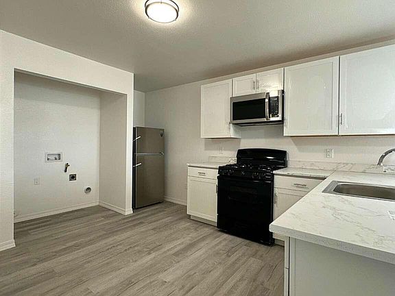 5th image of 3212 Rosa Ave