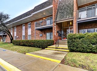 4129 Saratoga Ave APT A221, Downers Grove, IL