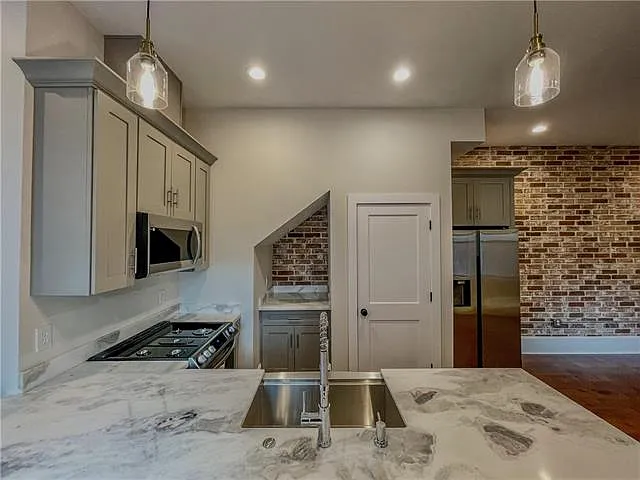 1427 Esplanade Ave #D — Photo 6