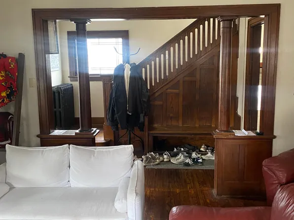 606 S Broadway Ave #1, Urbana, IL 61801