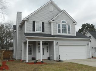 101 Lowndes Rd, Goose Creek, SC 29445