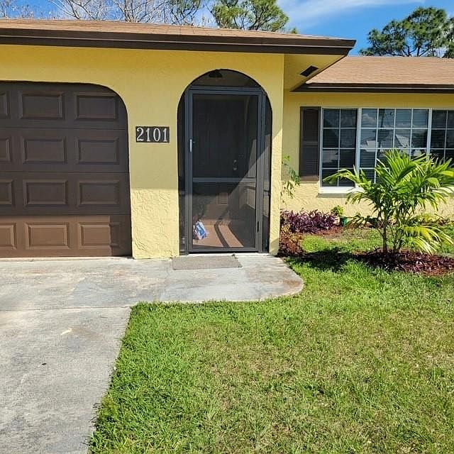 1st image of 2101 SW Banos Avenue