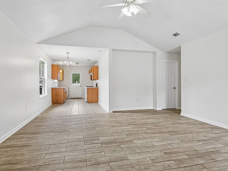 3531 Adrian St — Photo 3