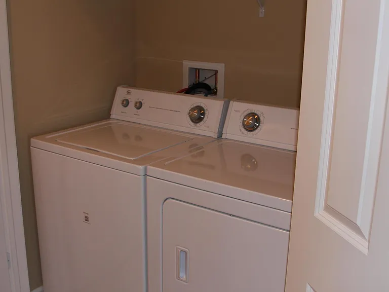 13322 Golden Gate Dr E — Photo 10