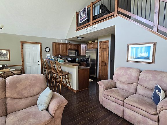 5th image of 290 240th Ave #14