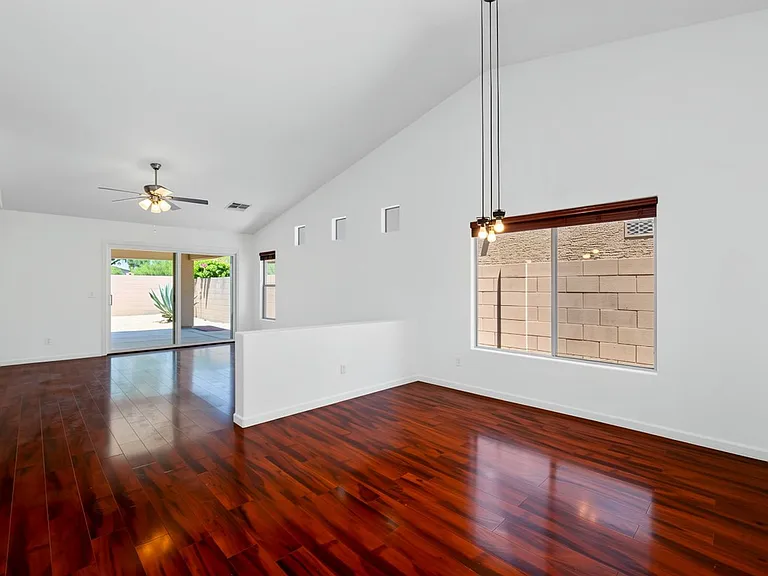 4420 E High Point Dr — Photo 15