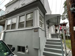 2108 Shellis St, Harrisburg, PA 17104