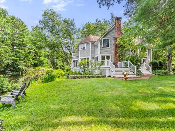36 S River St, Wellesley, MA 02482