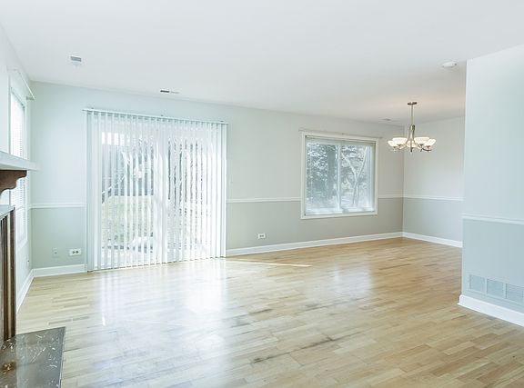 5th image of 7965 Knottingham Cir APT B