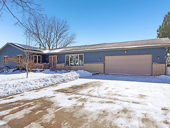 2nd image of 5501 Comanche Way